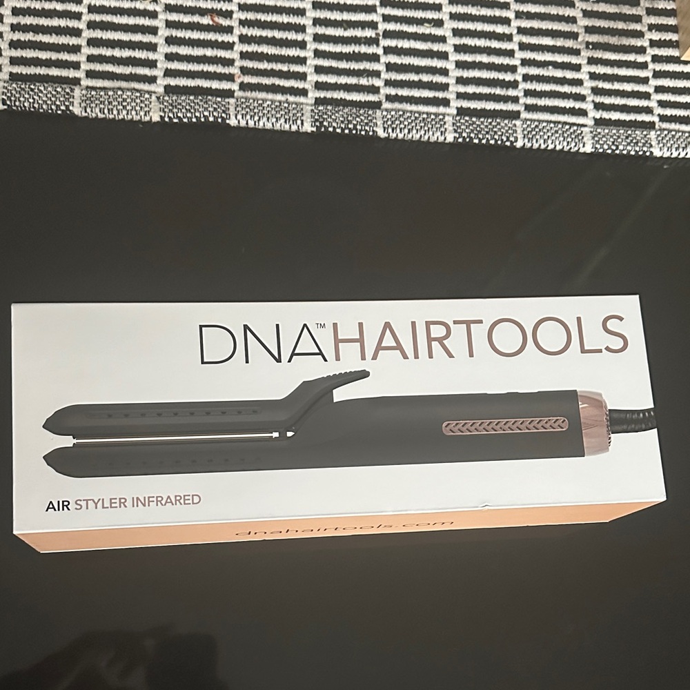 DNA Hairtools Black and Gold Hair Styler